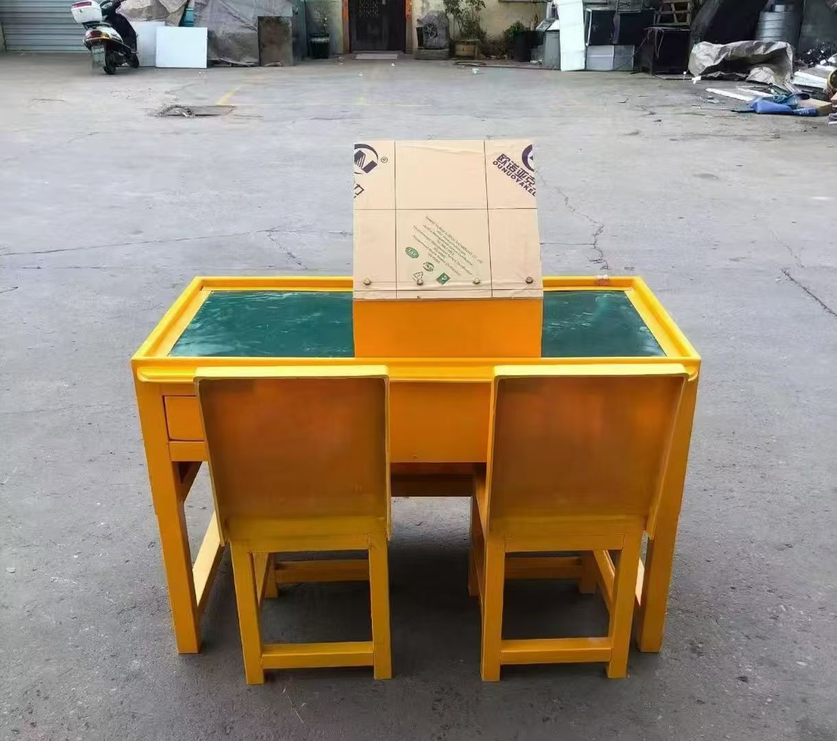 永康防静电导通桌井下煤矿火工品发放桌：危险品流转的安全守护者